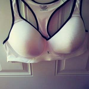 NWOT Danskin sports bra